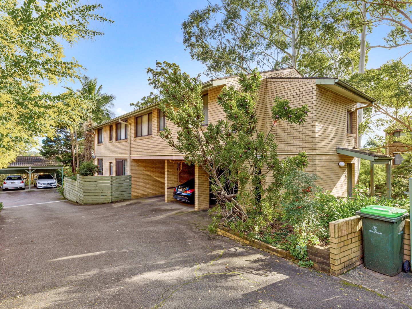 Unit 1/2 Carlisle Close, Macquarie Park NSW 2113 Apartment For Rent