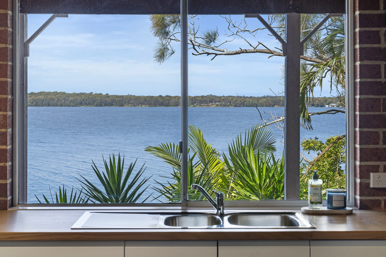 Additional image 23 of 69 Sunshine Parade, Sunshine NSW 2264