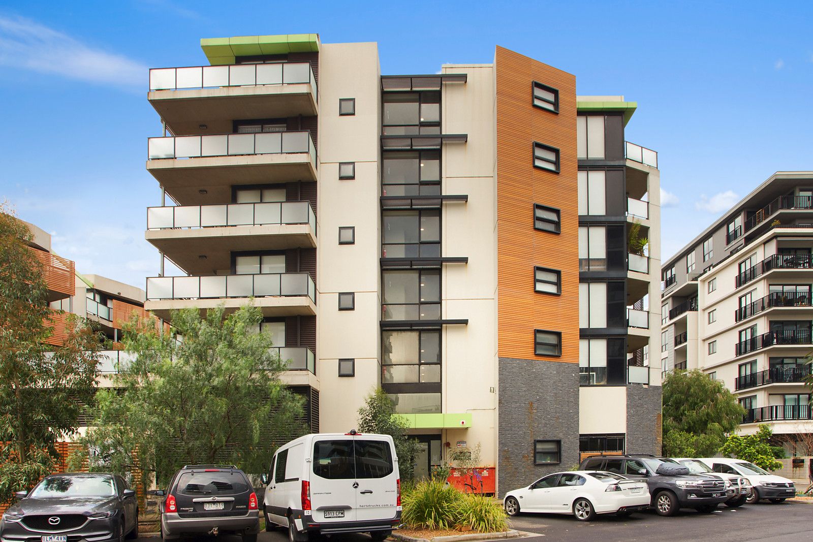 2 bedrooms Apartment / Unit / Flat in 411/2 Olive York Way BRUNSWICK WEST VIC, 3055
