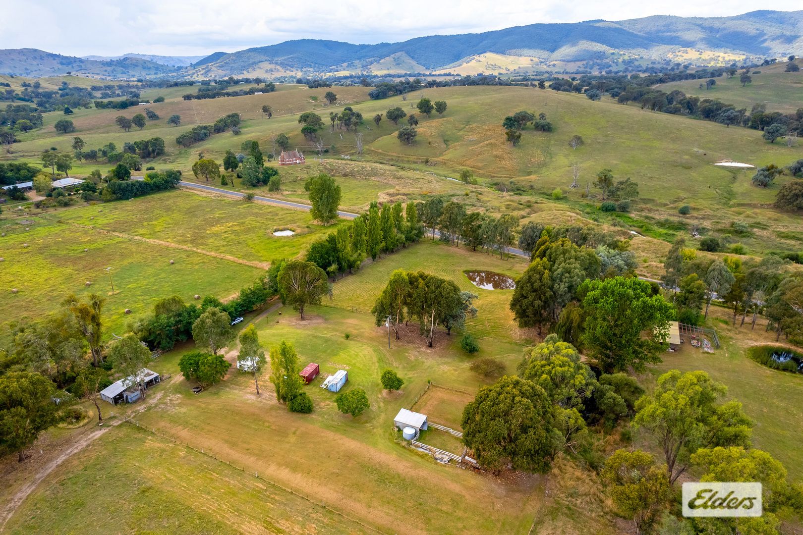 454 Sandy Creek Road, Sandy Creek VIC 3695, Image 2