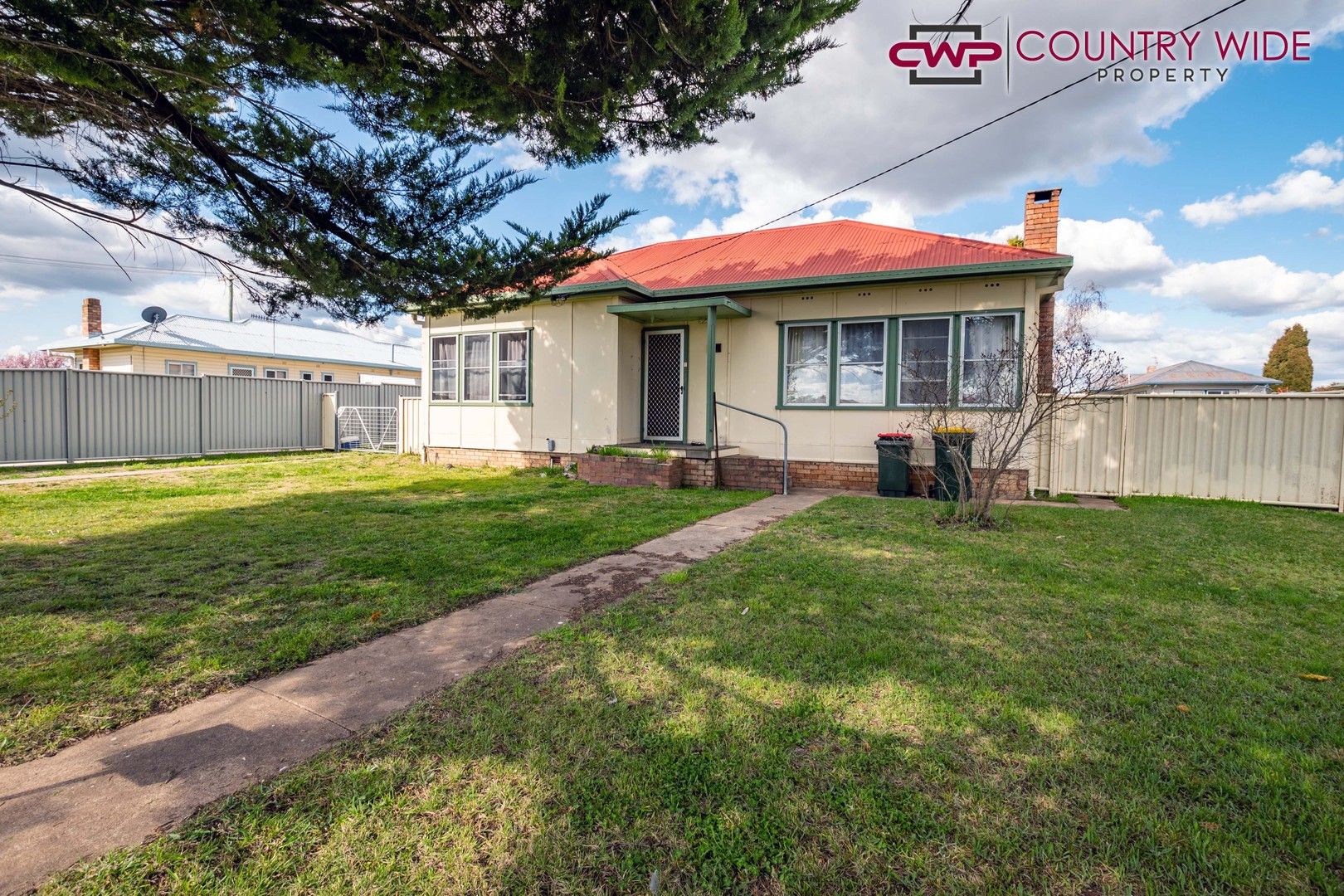 37 Lewis Street, Glen Innes NSW 2370, Image 0