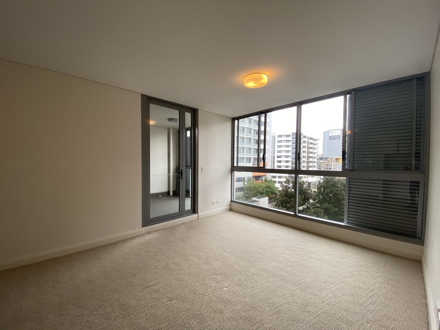 602/101 Forest Road, Hurstville NSW 2220, Image 2