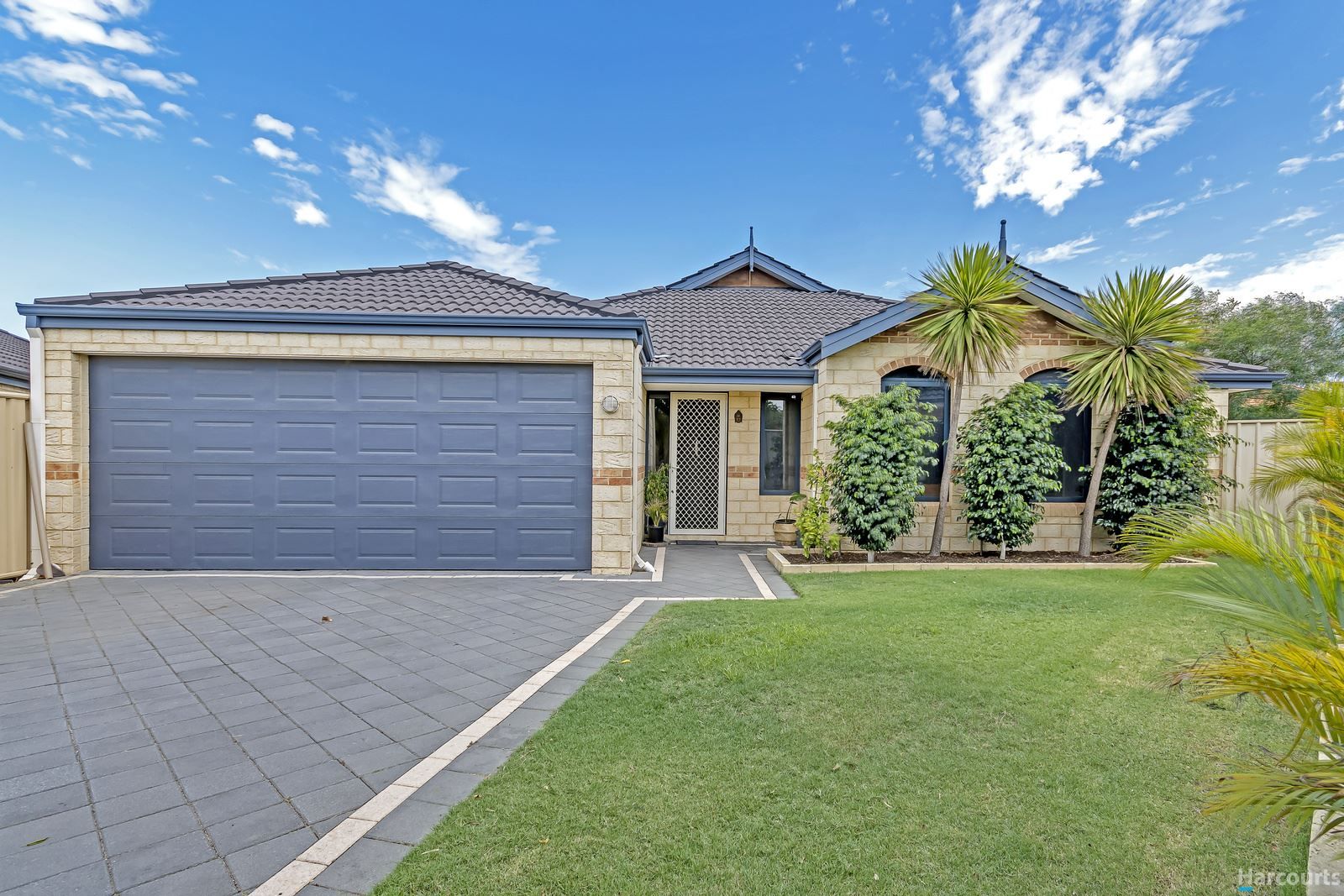 11 Vinciullo Way, Sinagra WA 6065