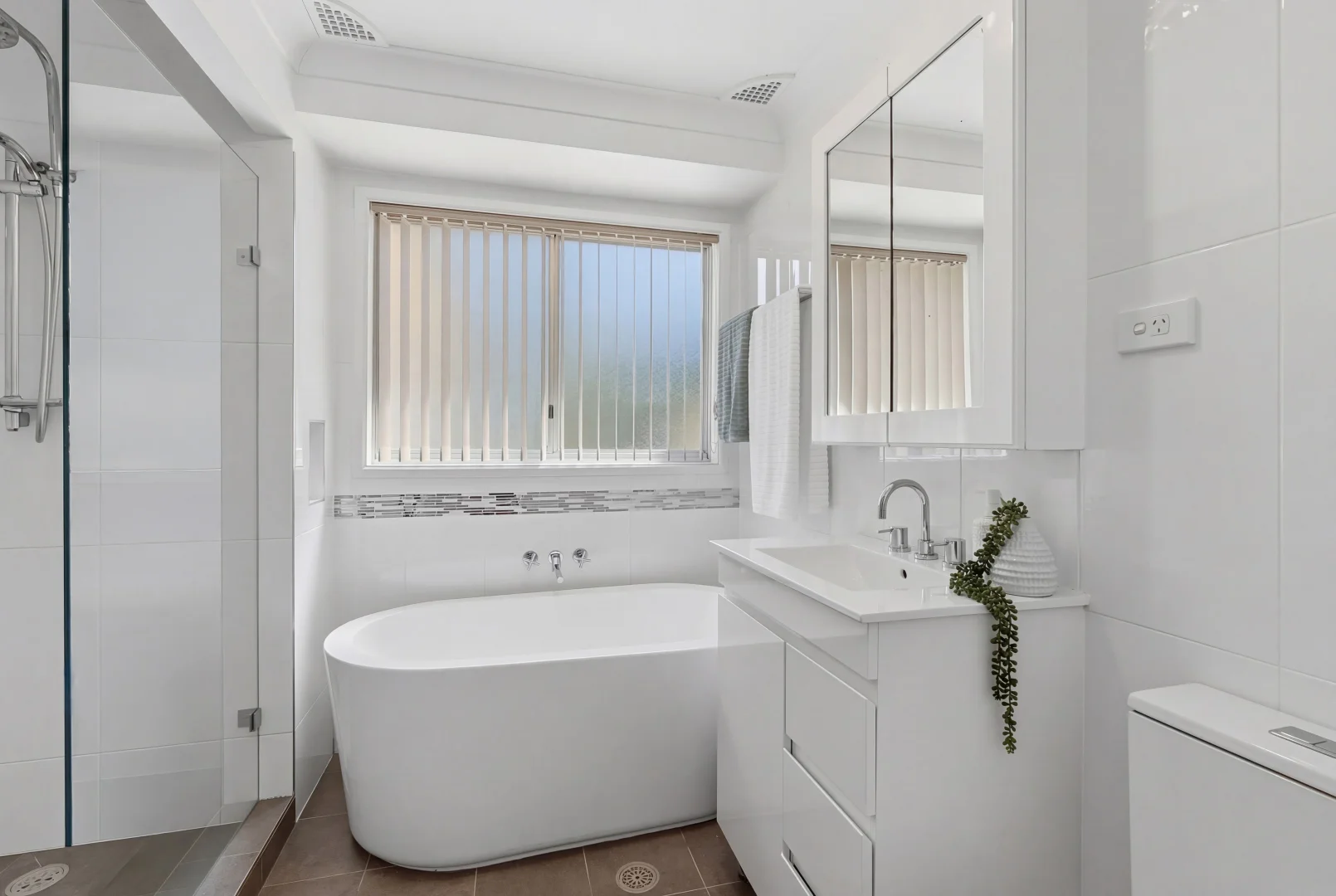 Additional image 14 of 15 Banks Close, Bateau Bay NSW 2261