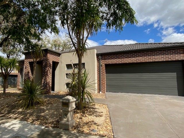 3 bedrooms House in 8 Bonney Street WYNDHAM VALE VIC, 3024