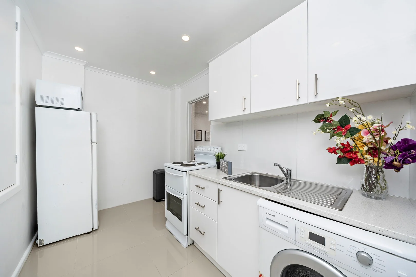 64a Bellevue Rd, Figtree NSW 2525