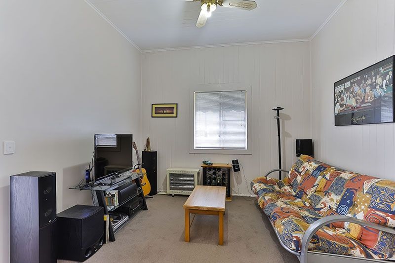 89 North Street, Harlaxton QLD 4350, Image 2