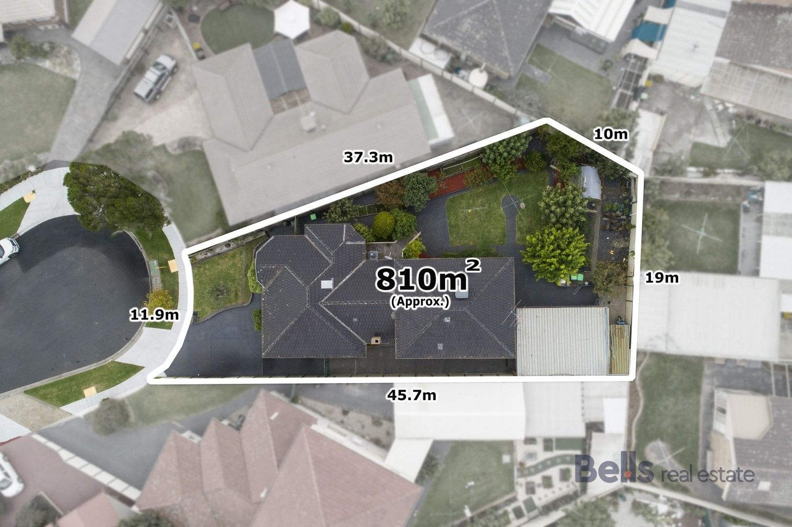 4 bedrooms House in 8 Gottard Court KEILOR DOWNS VIC, 3038