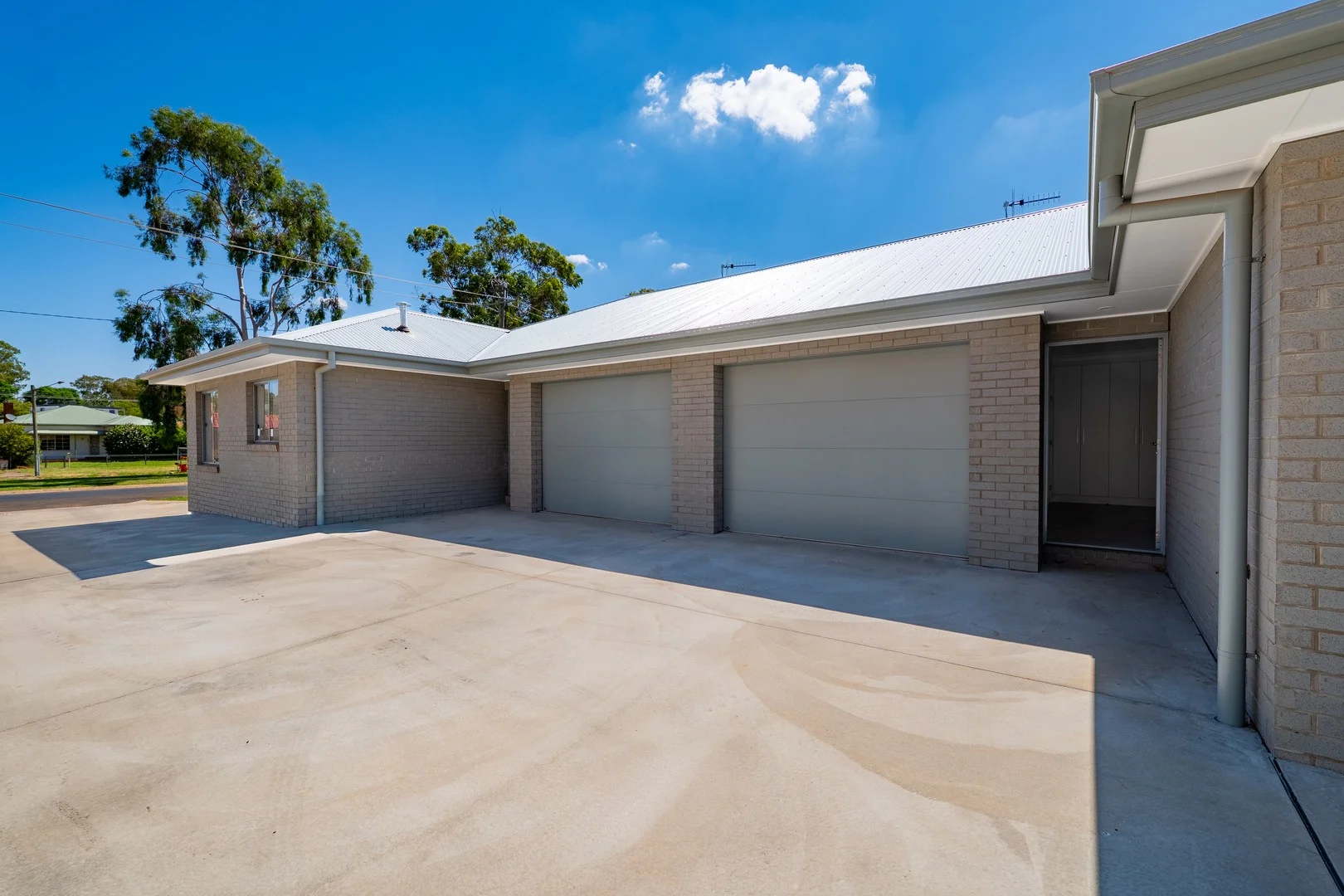 2/122 Kookora Street, Griffith NSW 2680