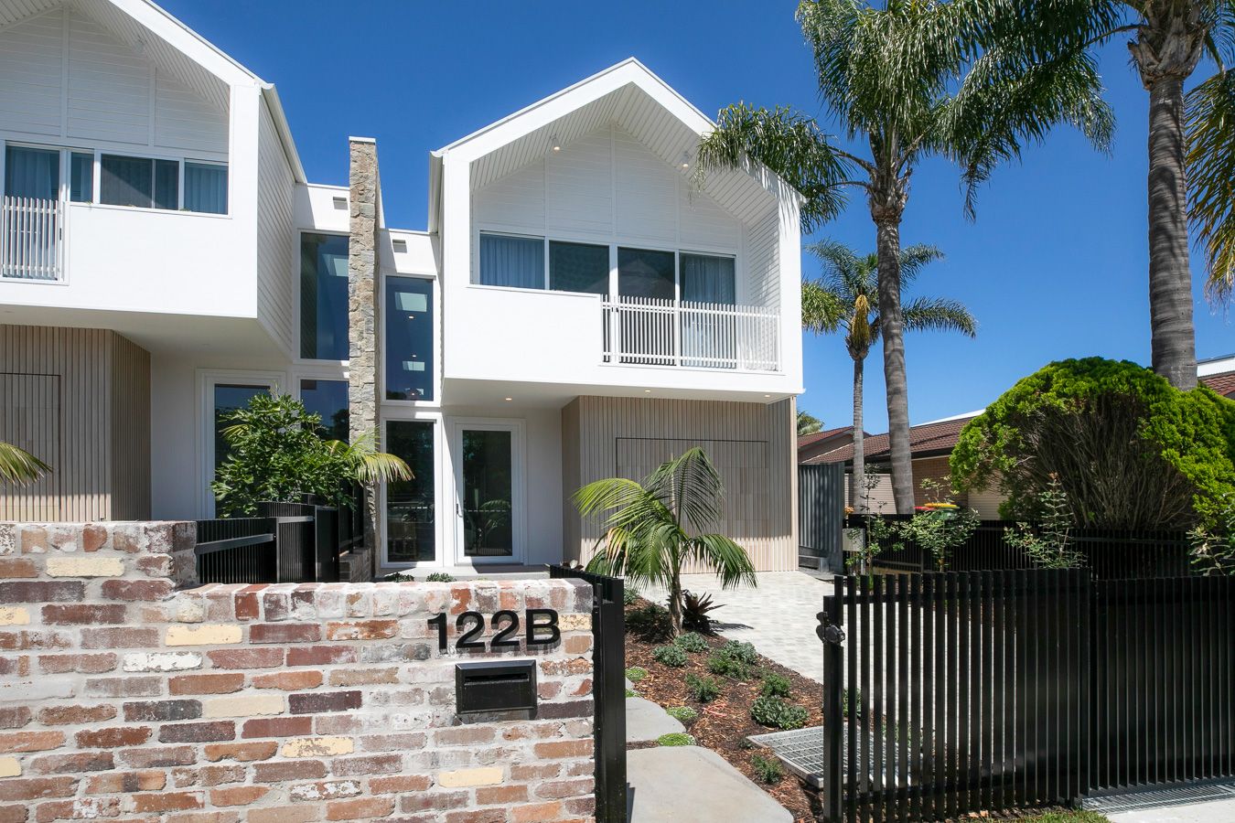 4 bedrooms House in 122b Woolooware Road BURRANEER NSW, 2230