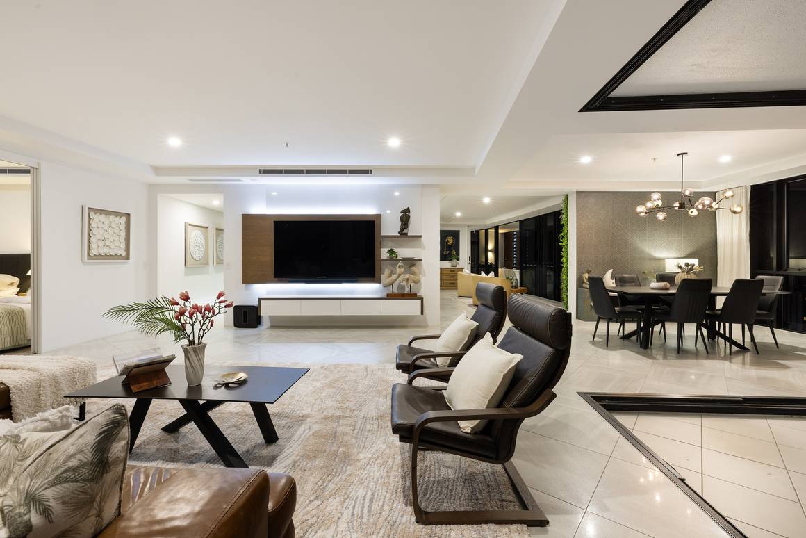 2102/19 Albert Avenue Broadbeach 4218 - Image 4