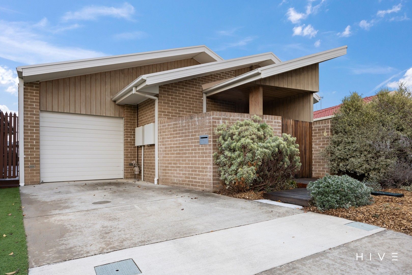 2 bedrooms House in 6 Dundalli Street BONNER ACT, 2914