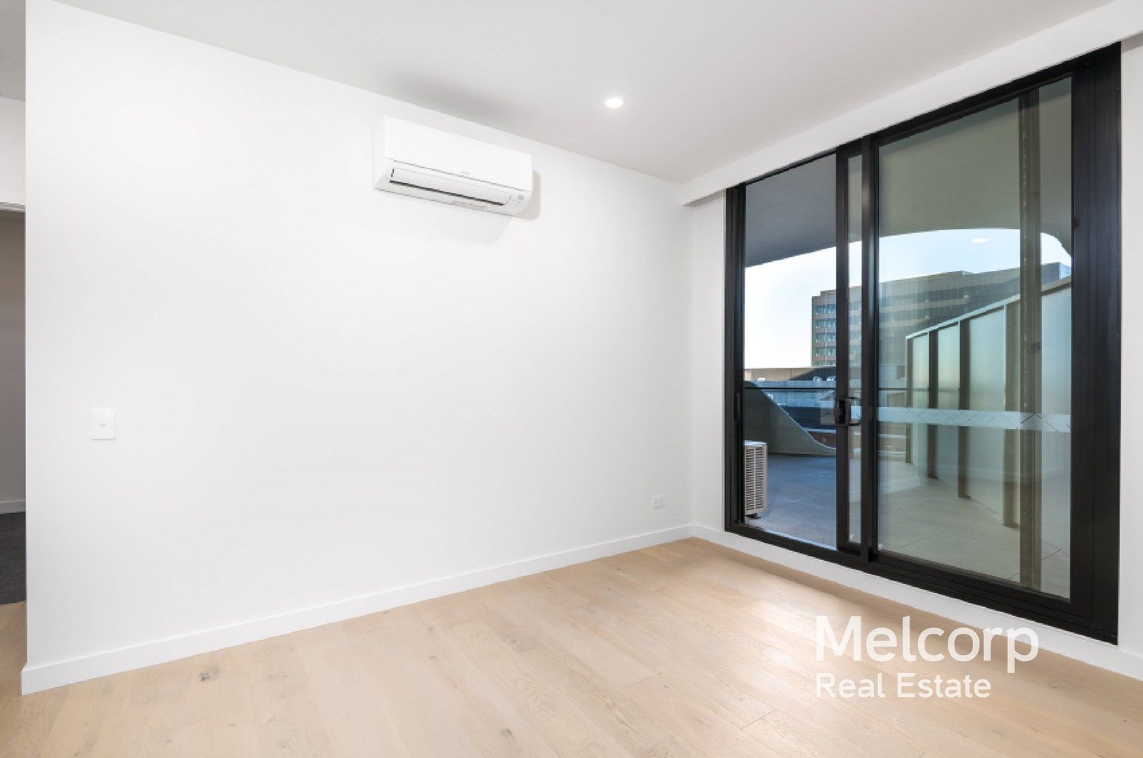 M2404/864 Blackburn Road, Clayton VIC 3168, Image 0