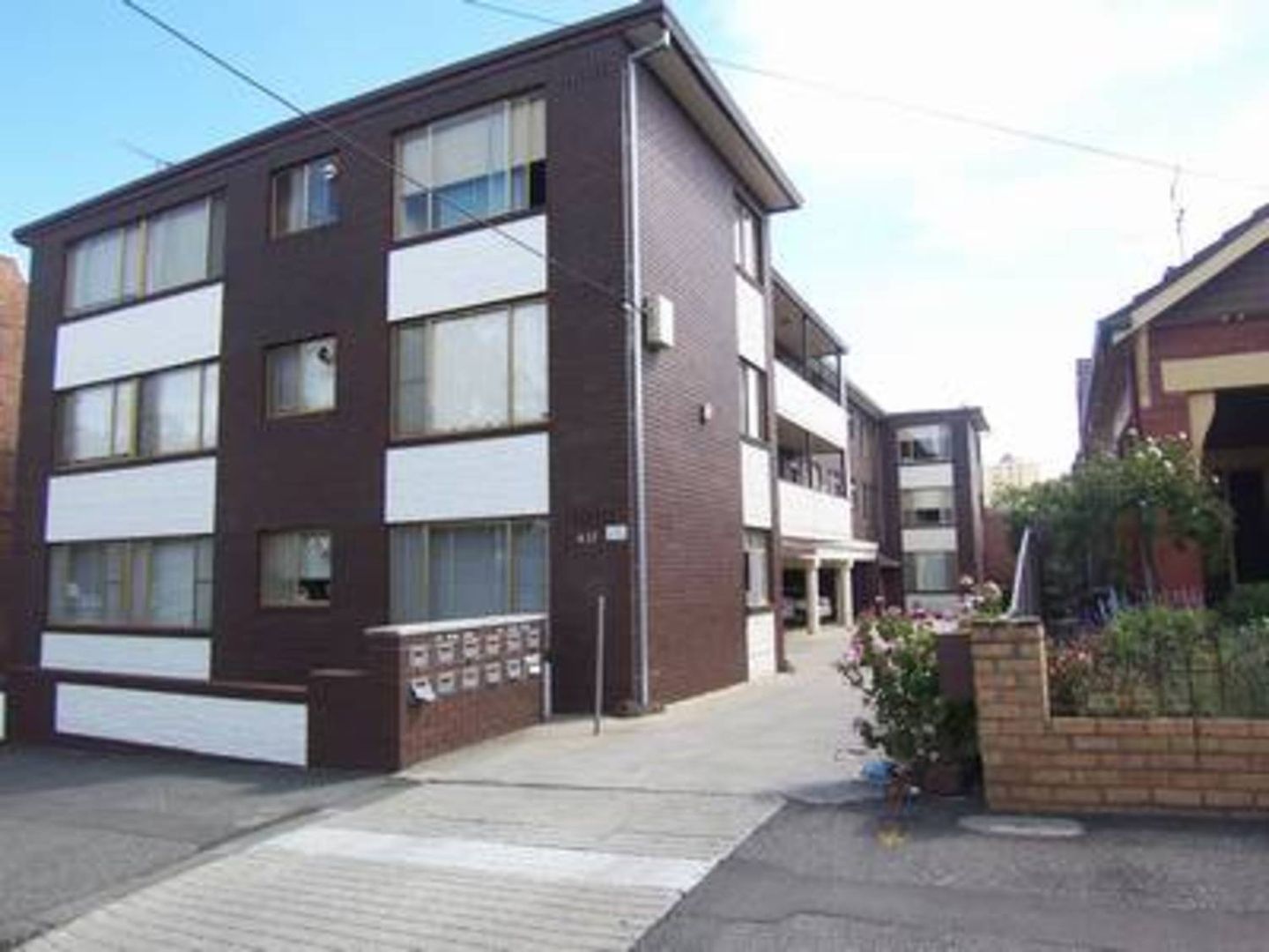 11 417 Dryburgh Street North Melbourne Vic 3051 Apartment For Rent 315 Domain