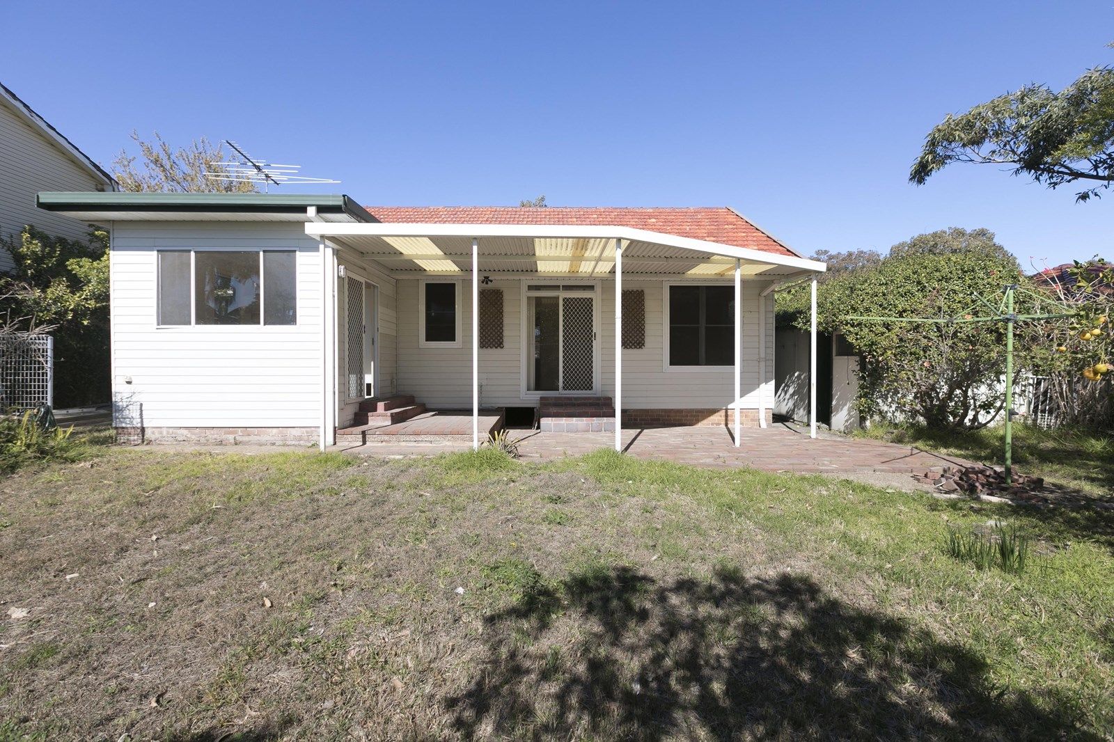 12 Forrest Street, Chifley NSW 2036, Image 2