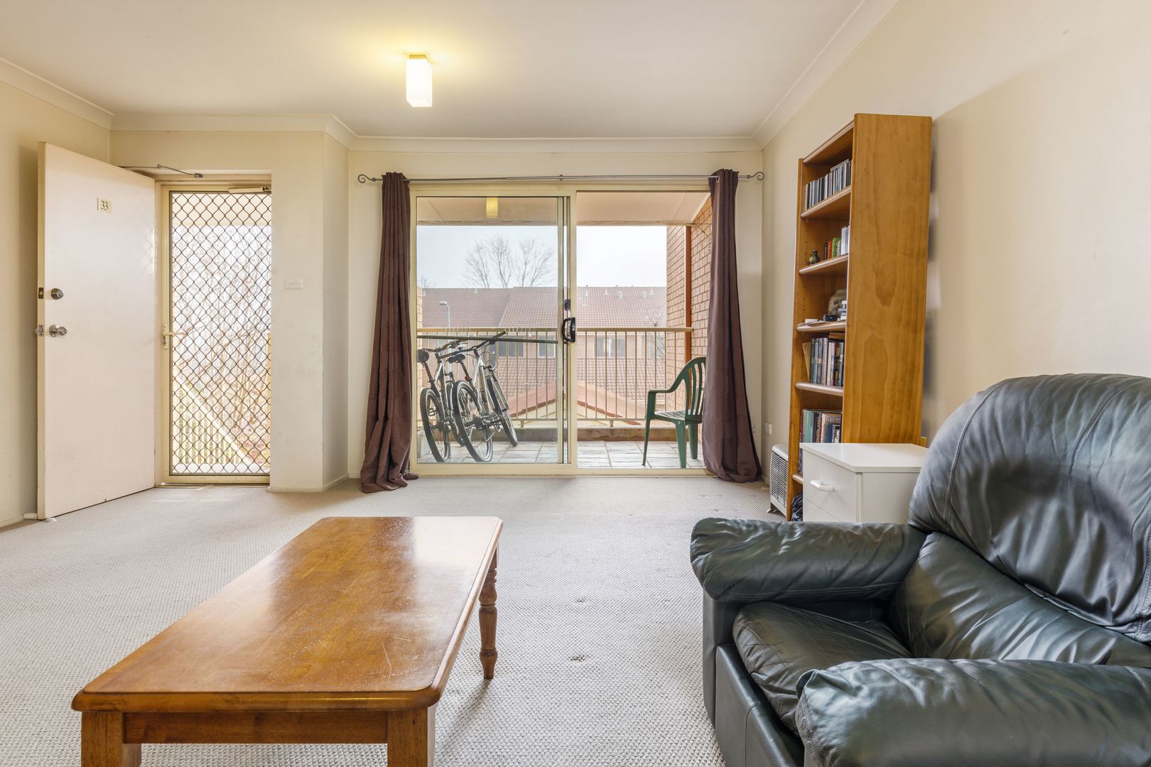 33/12 Albermarle Place, Phillip ACT 2606, Image 2