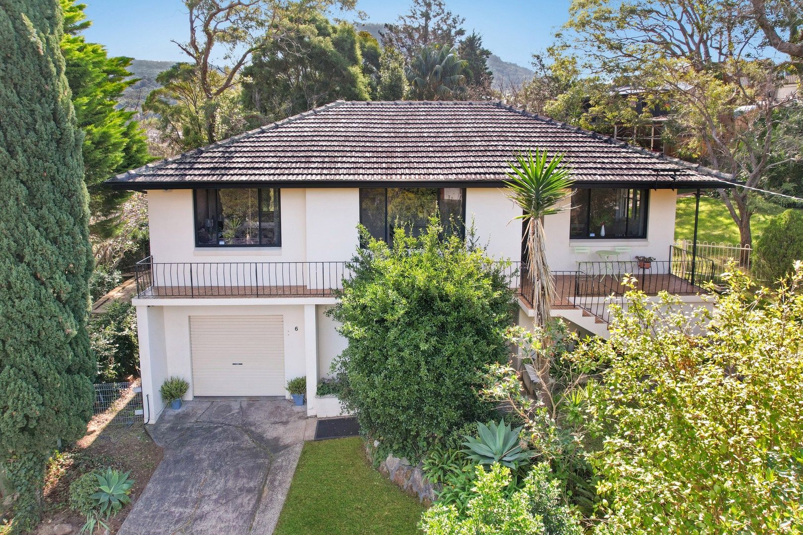 6 Yuruga Avenue, West Wollongong NSW 2500, Image 0