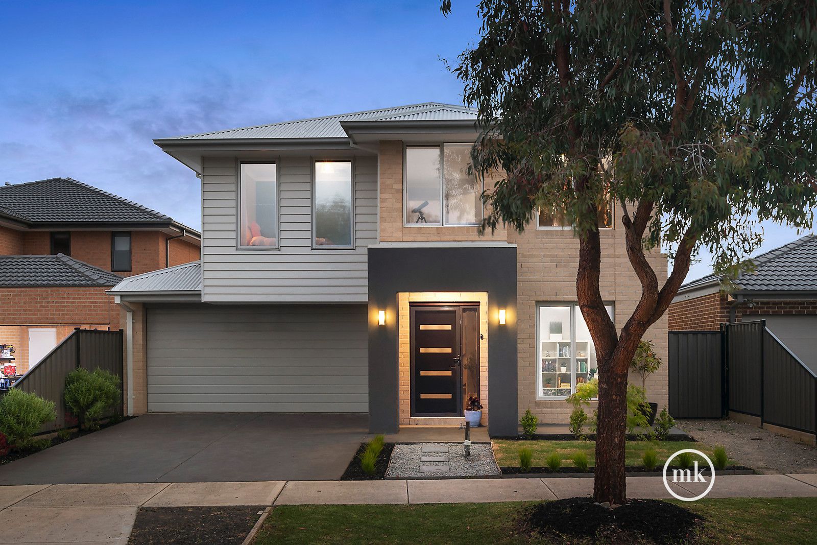 5 bedrooms House in 11 Reynolds Circuit MERNDA VIC, 3754