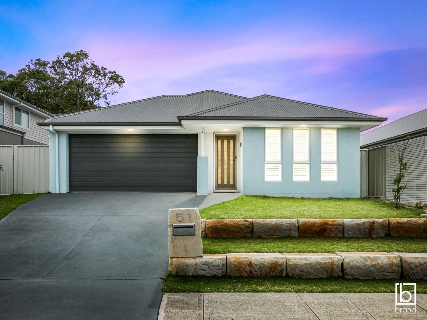 4 bedrooms House in 51 Figtree Boulevard WADALBA NSW, 2259