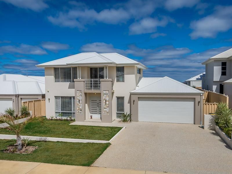 13 Calis Avenue, Iluka WA 6028, Image 1