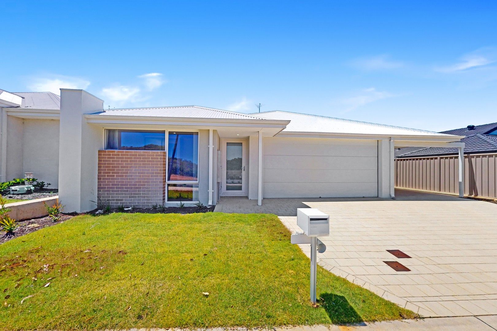 3 bedrooms Semi-Detached in 57 Persimmon Cres KARNUP WA, 6176