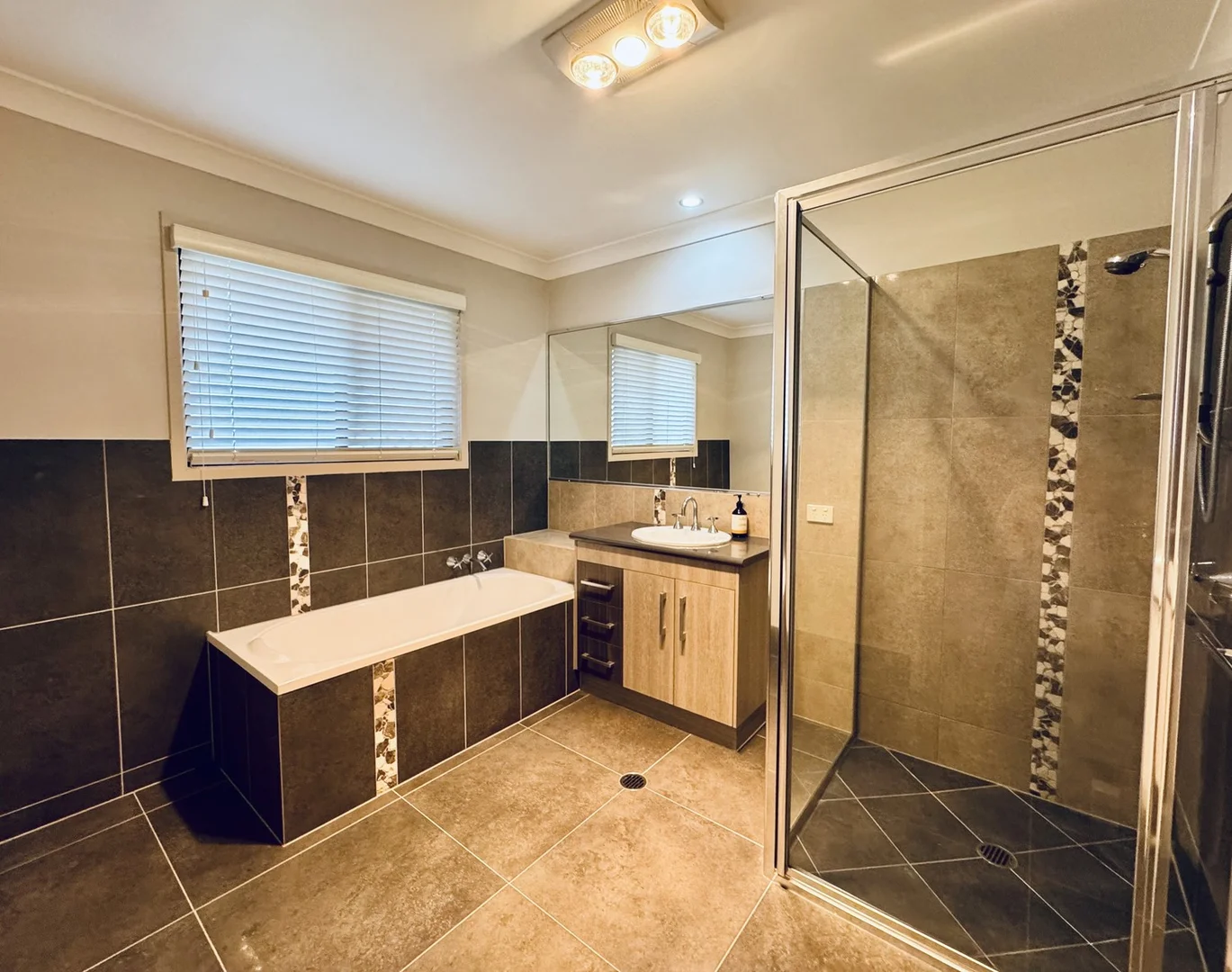 Additional image 9 of 6/8-10 LAMBERT Drive, Moranbah QLD 4744