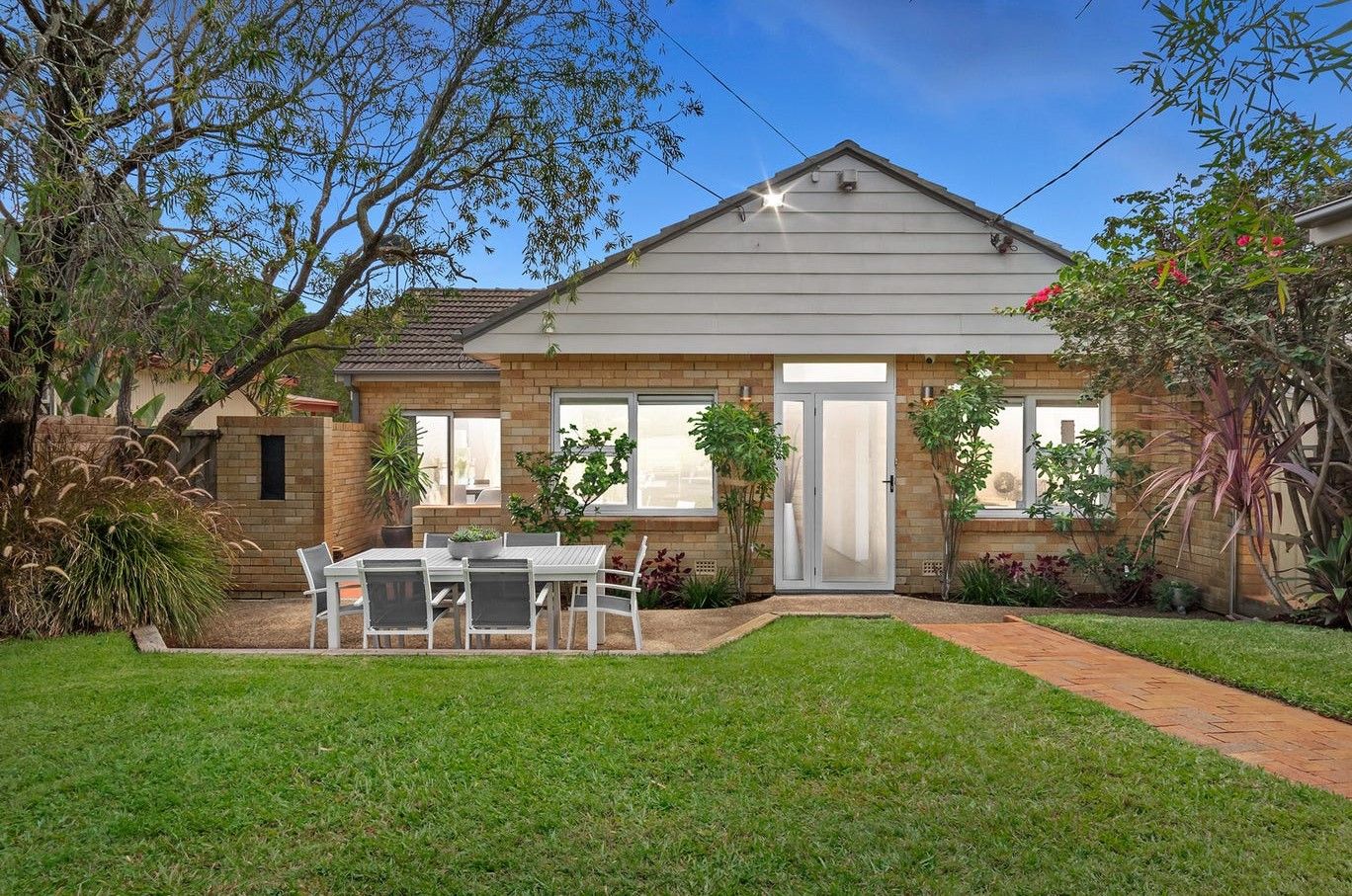 4 bedrooms House in 31 Canea Crescent ALLAMBIE HEIGHTS NSW, 2100