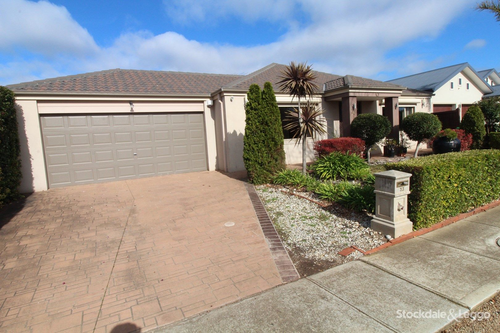 4 bedrooms House in 33 Daintree Boulevard TARNEIT VIC, 3029