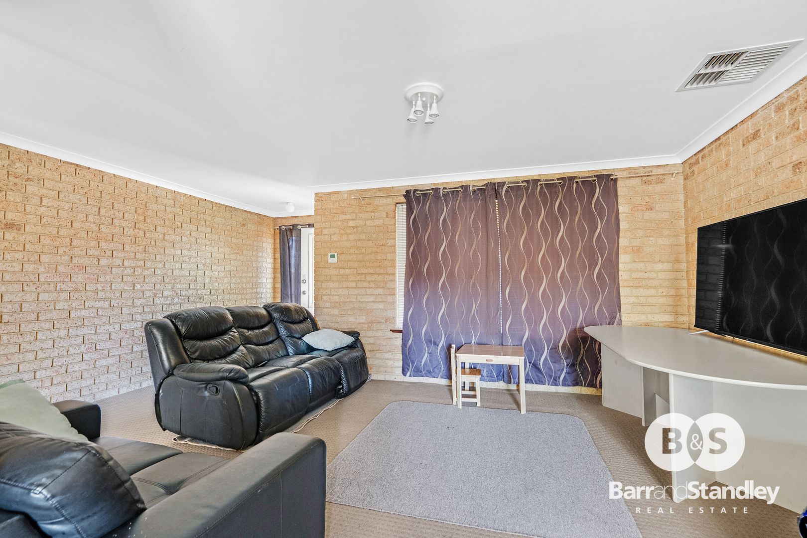 Unit  2/106 Strickland Street, East Bunbury WA 6230, Image 2