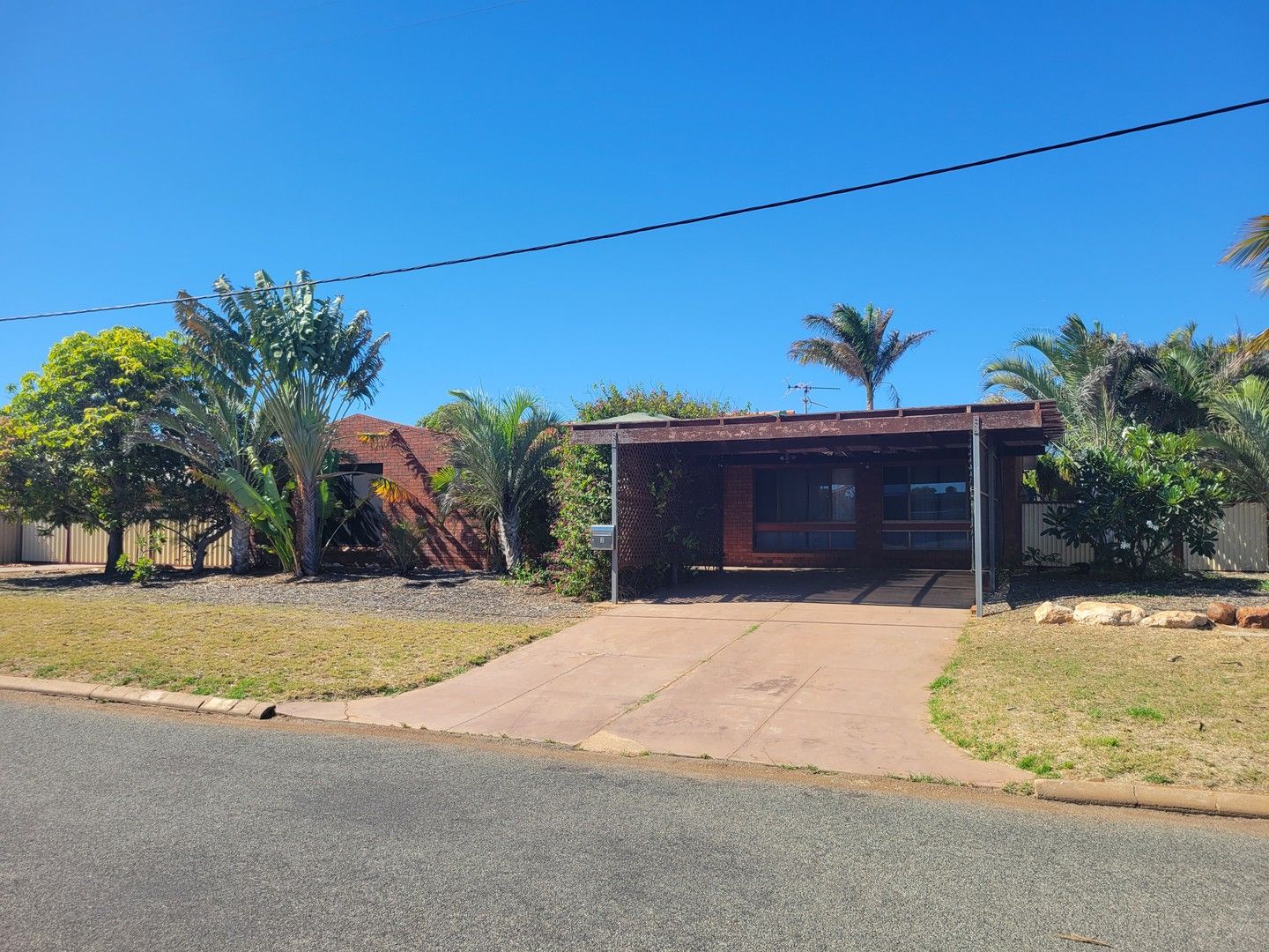 2 Marr Place, Carnarvon WA 6701 Domain