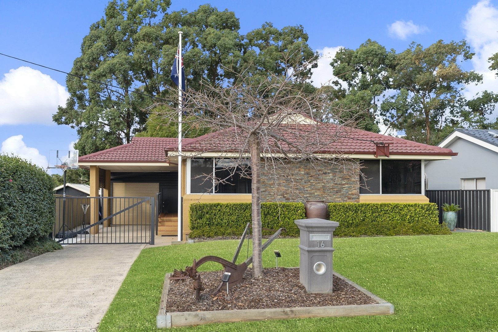16 Berallier Drive, Camden South NSW 2570, Image 0