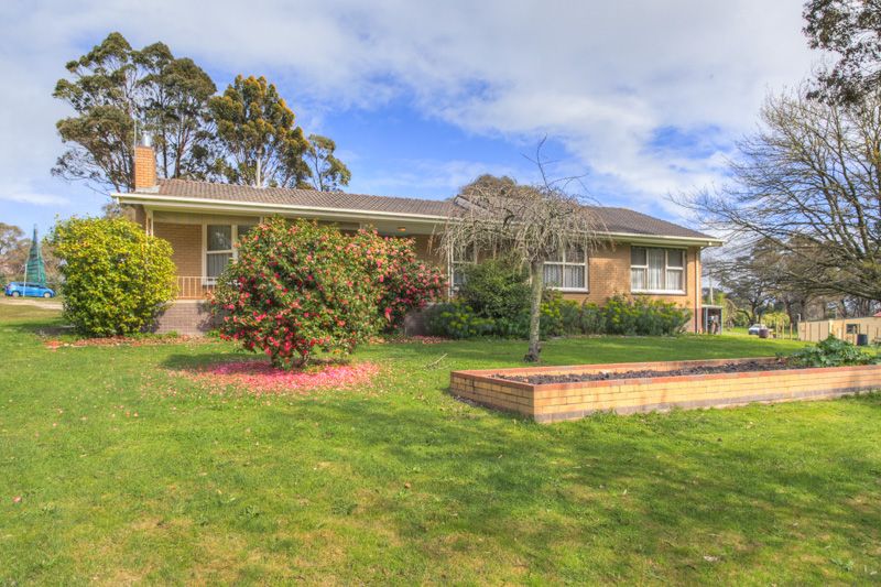 12 Hyde Park Road, CRESWICK VIC 3363, Image 0