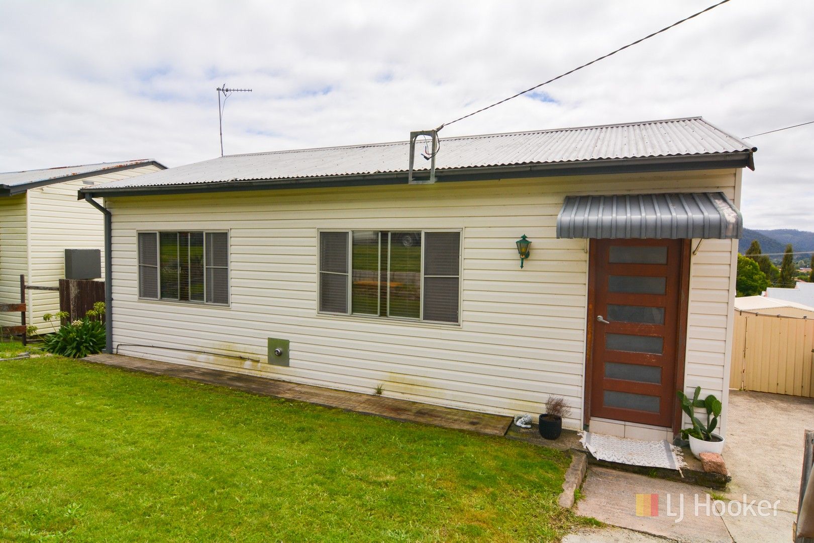 2 bedrooms House in 24 Fourth Street LITHGOW NSW, 2790
