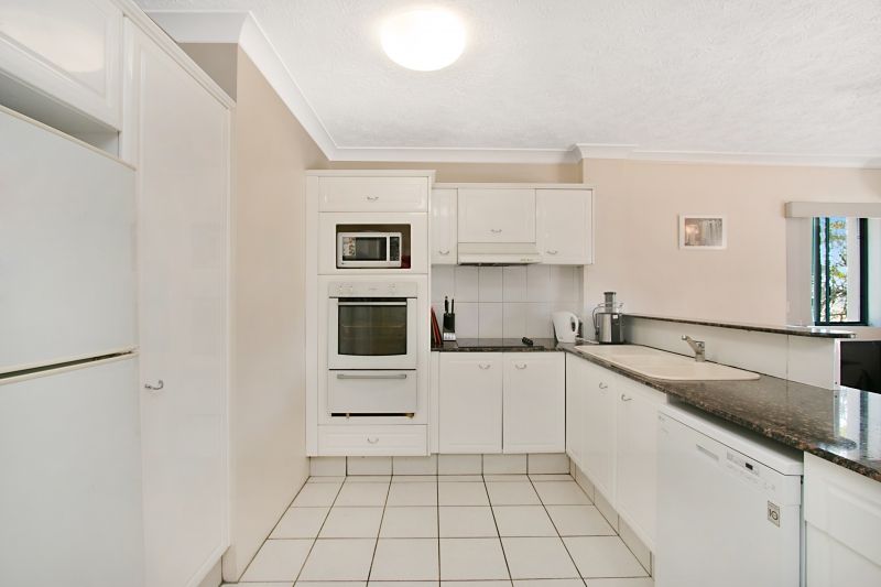 24/147 Golden Four Drive - Pacific Place North, Bilinga QLD 4225, Image 2