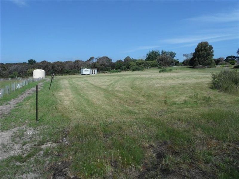 8 Fairway Avenue, Lulworth TAS 7252, Image 1