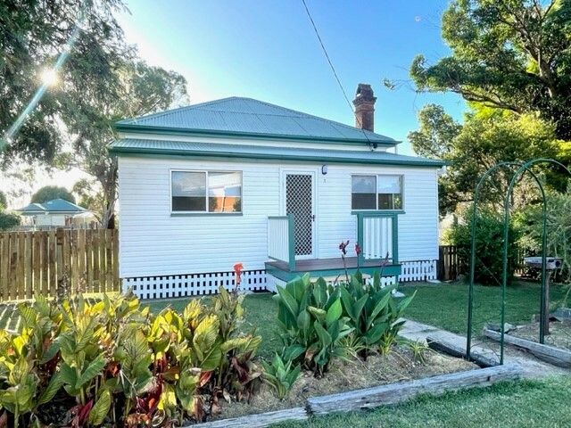3 bedrooms House in 1 Wilga Ave WARWICK QLD, 4370