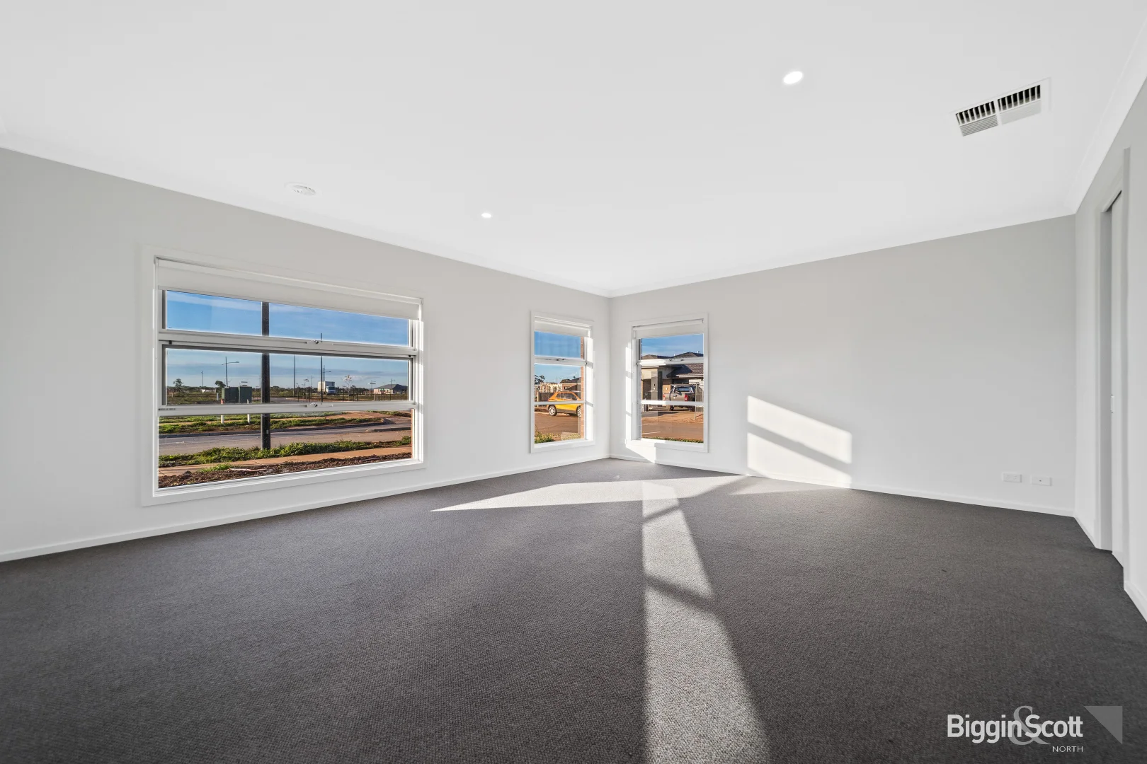 Additional image 13 of 18 Meadowbank Grove, Rockbank VIC 3335