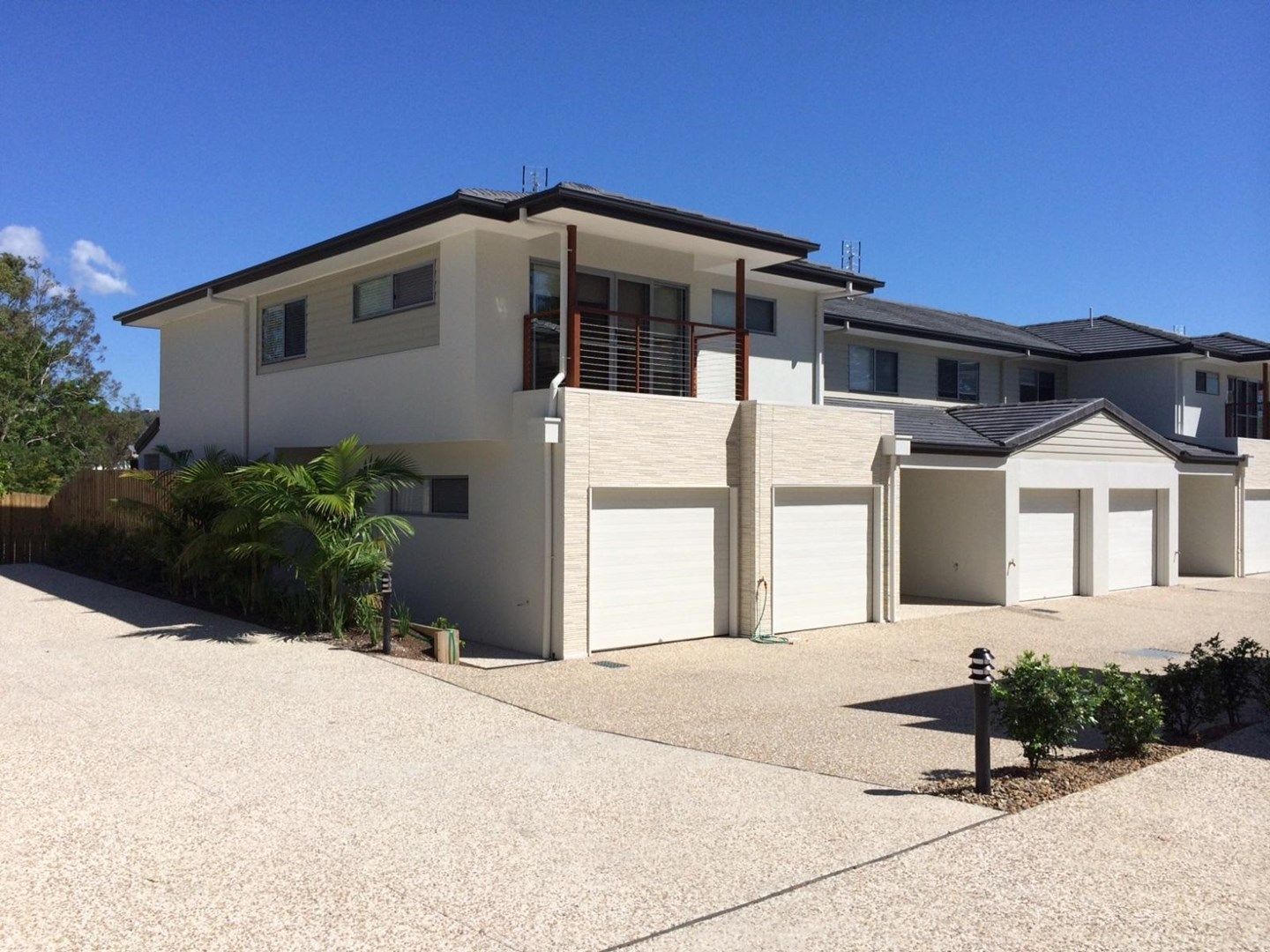 3 bedrooms Townhouse in 16/26 Careel Close HELENSVALE QLD, 4212