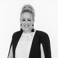 Holly Newbigging, Sales representative