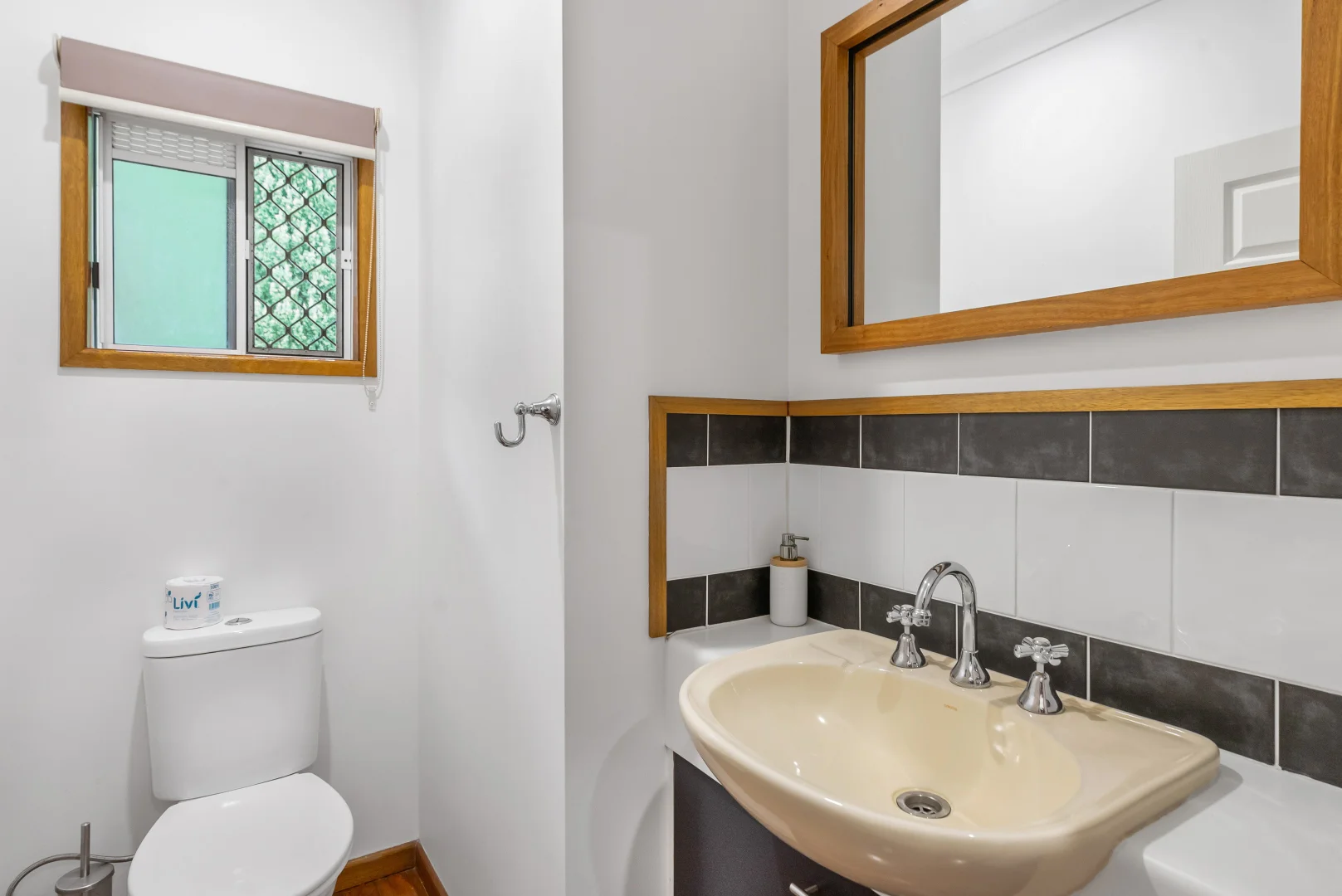 Additional image 16 of 1/4D Trundle Terrace, Whitfield QLD 4870