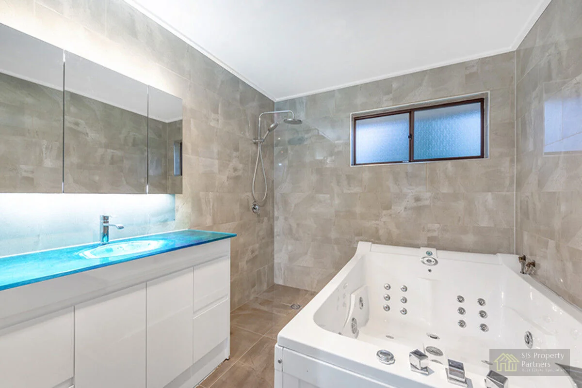 Additional image 17 of 66 - 70 Sylvan Road, Park Ridge South QLD 4125