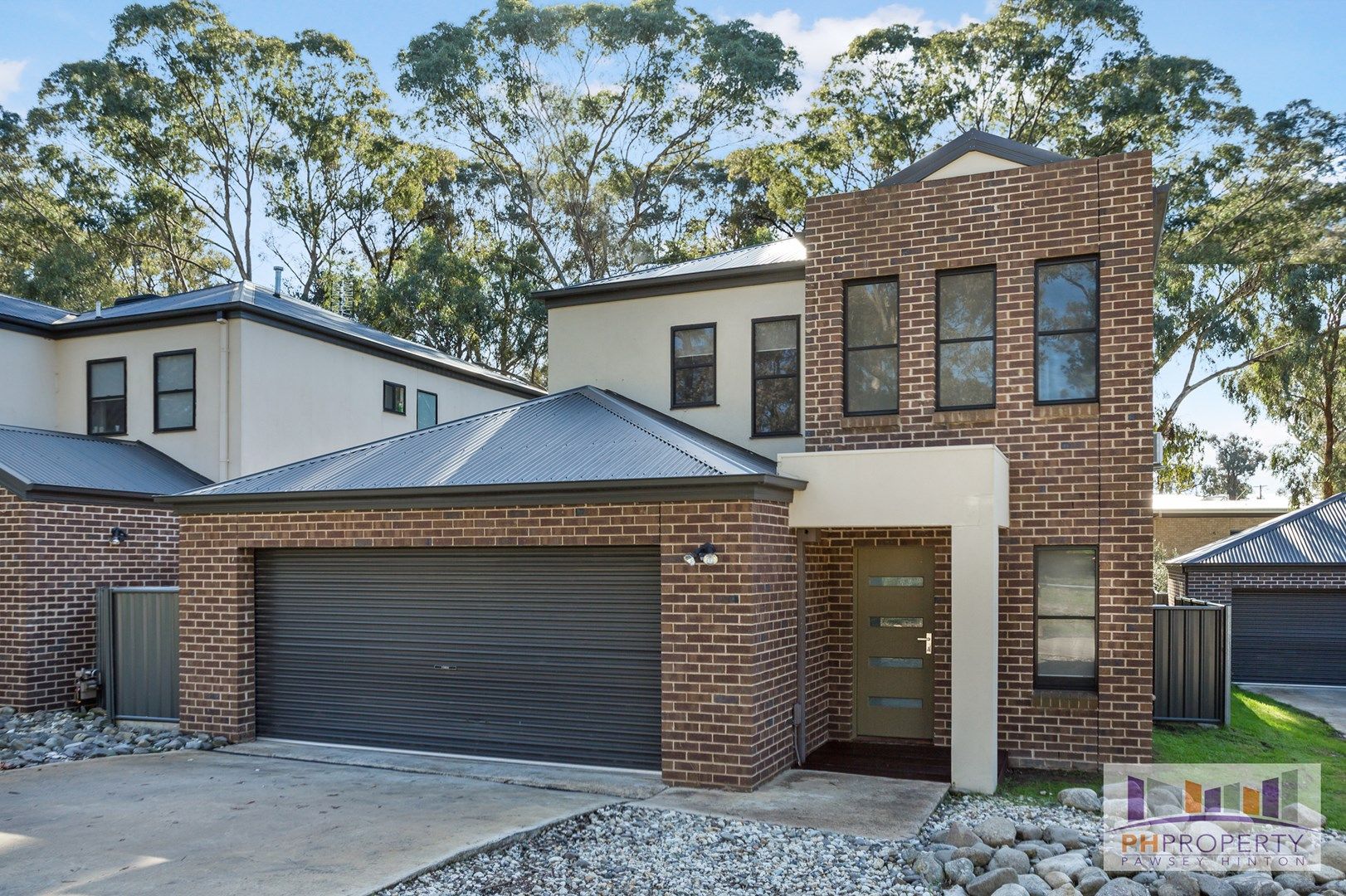 2/12A Lawson Street, Spring Gully VIC 3550, Image 0