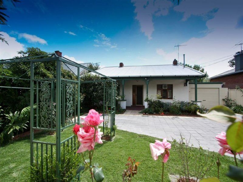 3 bedrooms House in 61 Somerset Avenue CUMBERLAND PARK SA, 5041