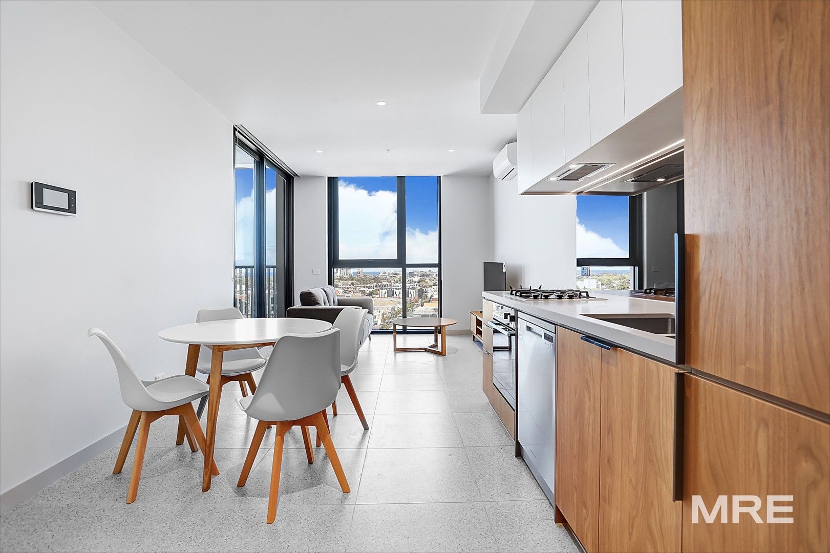 1 bedrooms Apartment / Unit / Flat in 1005/138 Ferrars Street SOUTH MELBOURNE VIC, 3205