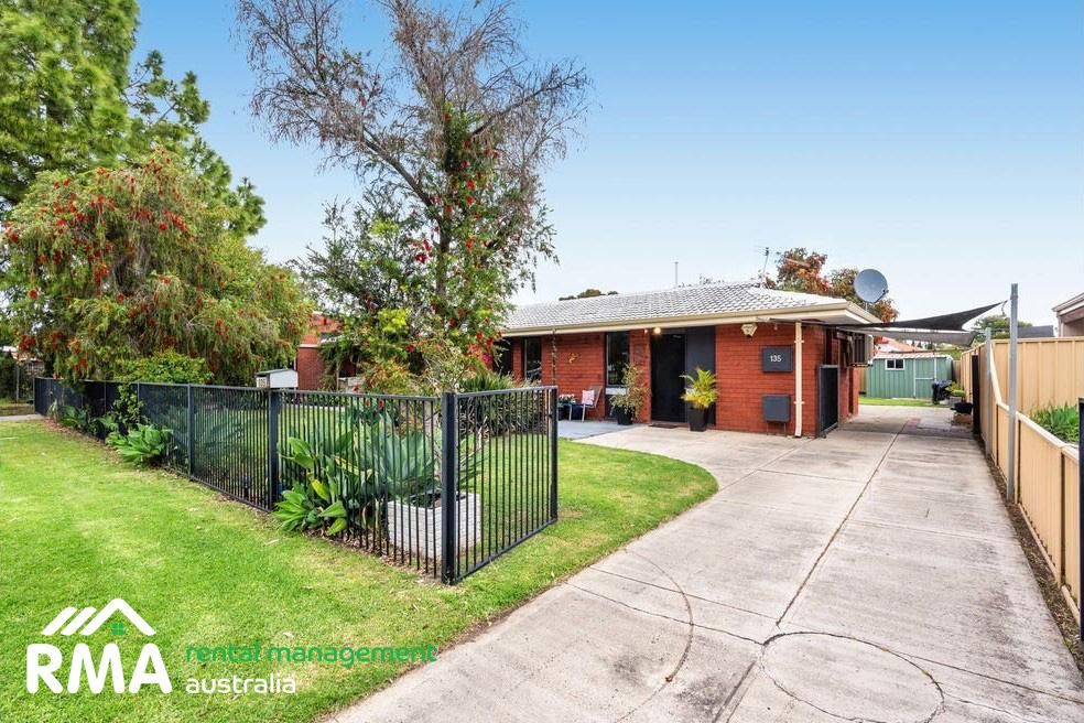 3 bedrooms House in 135 Westfield Street MADDINGTON WA, 6109