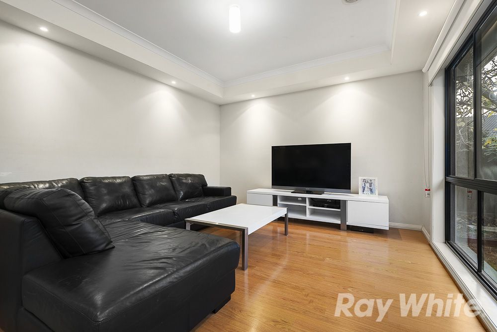 2/1 Abbot Court, Glen Waverley VIC 3150, Image 2