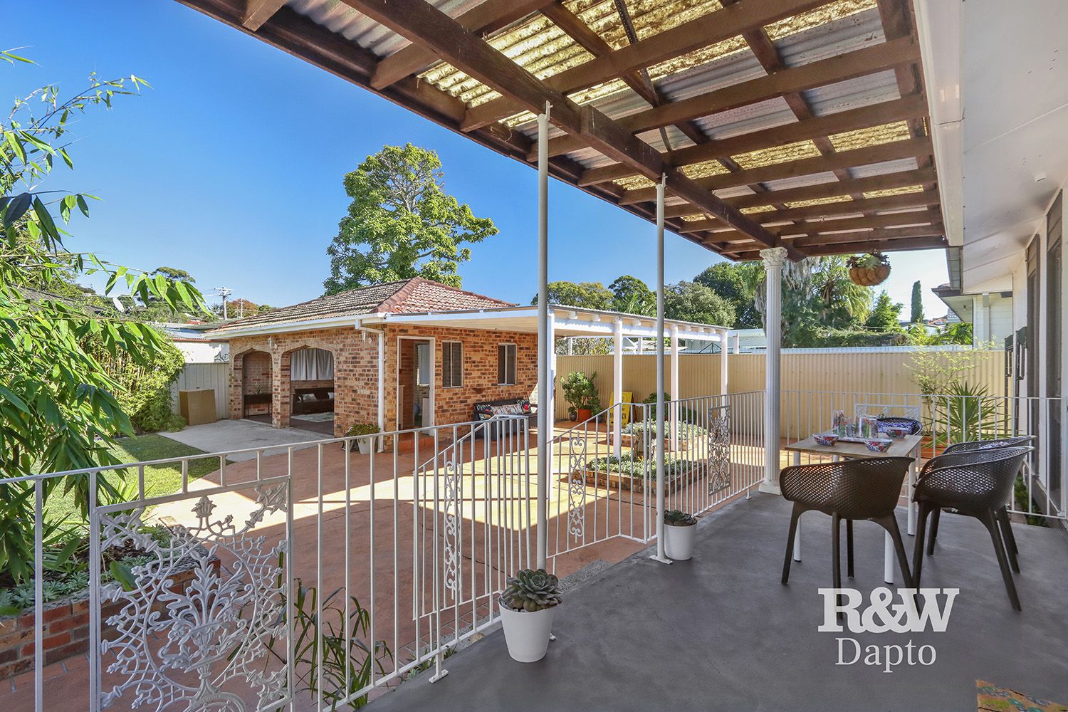 8 Kyeema Avenue, Koonawarra NSW 2530, Image 2