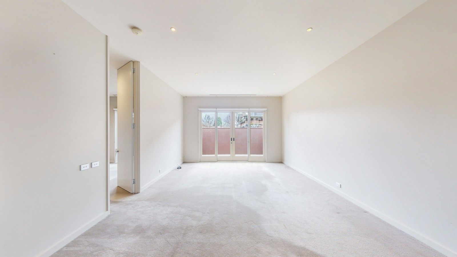 3 bedrooms Apartment / Unit / Flat in 6/5 Woorigoleen Rd TOORAK VIC, 3142