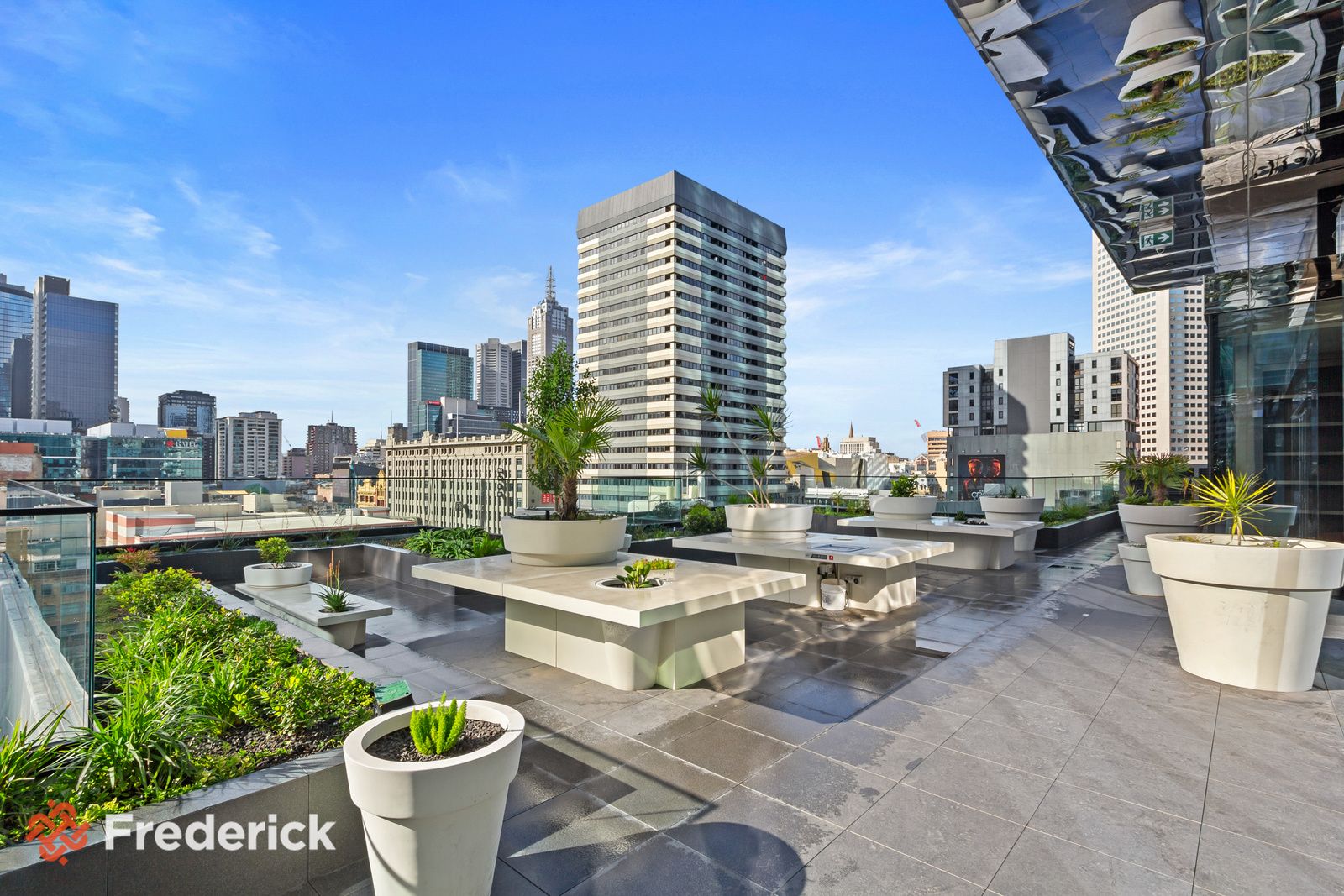 Sold 901/371 Little Lonsdale Street, Melbourne VIC 3000 on 10 Oct 2022