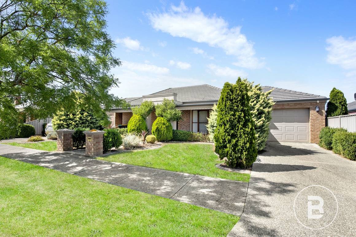 Picture of 9 Boulevarde Drive, ALFREDTON VIC 3350